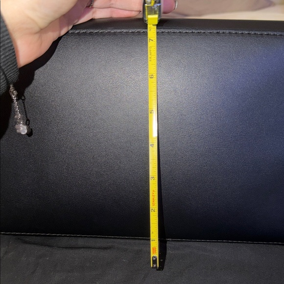 Lauren Ralph Lauren Large Black Bag with Red Interior - Picture 14 of 15